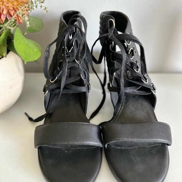 Senso black leather low heel lace up sandals - size 40 / US 9 - Picture 4 of 8